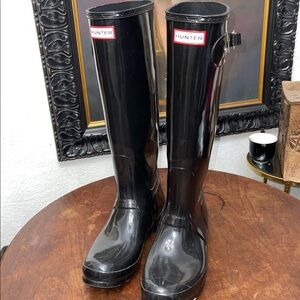 Hunter Original Tall Gloss Rain Boots Black Size 9 / EU 40–41 — Waterproof Icon